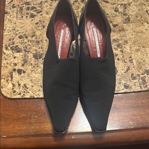 Donald Pliner pumps  color black size 11 medium